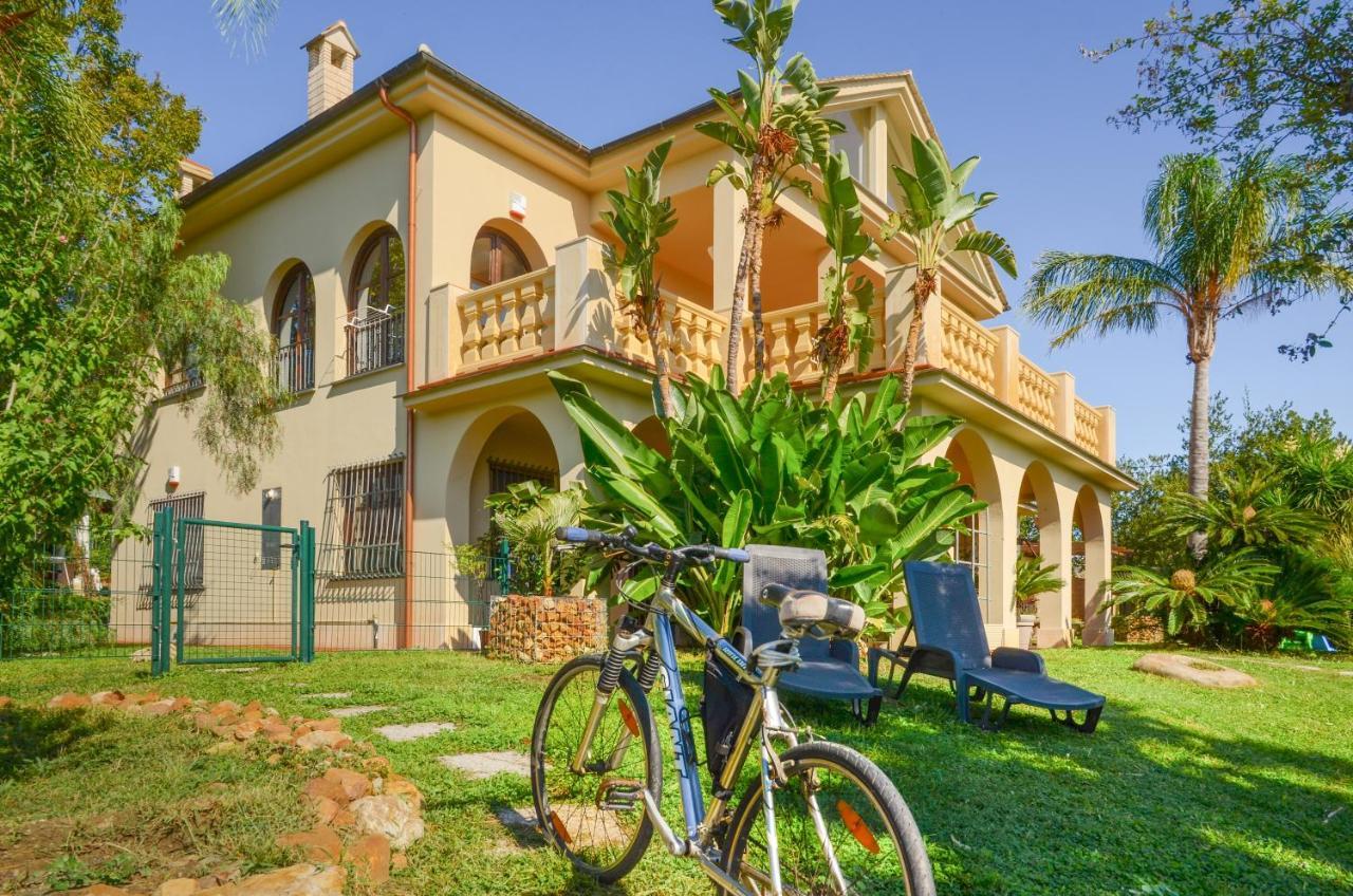 B&B La Torretta Loano Esterno foto